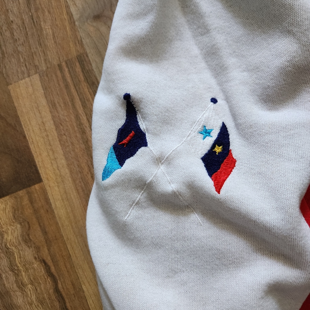 Colorblock Pullover Sweatshirt - Picture 3 of 12